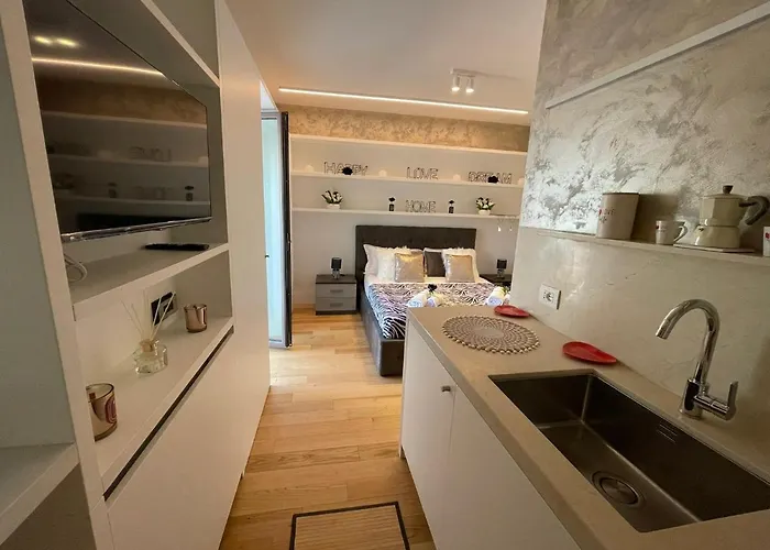 Palazzo Metropolis بيت ضيافة 4*