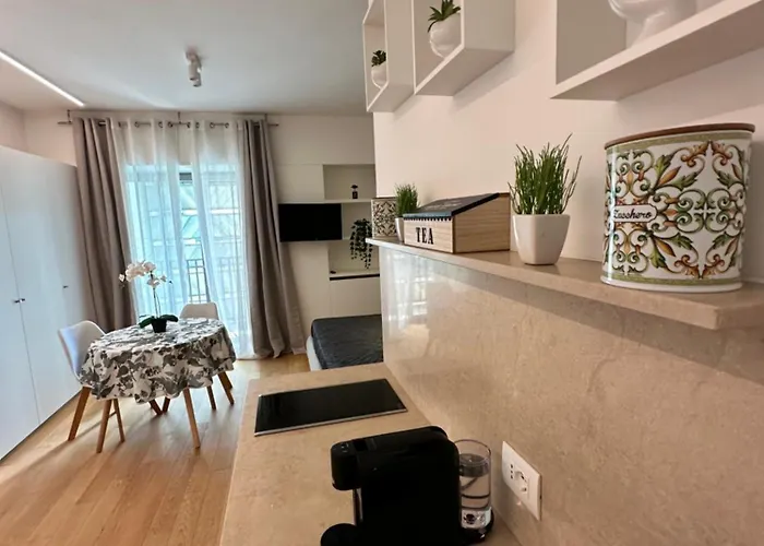 Palazzo Metropolis بيت ضيافة 4*